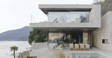 Villa G.